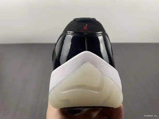 Cheap Kickmax 11 AV2187-001 Retro Air Low Jordan 72-10 0508